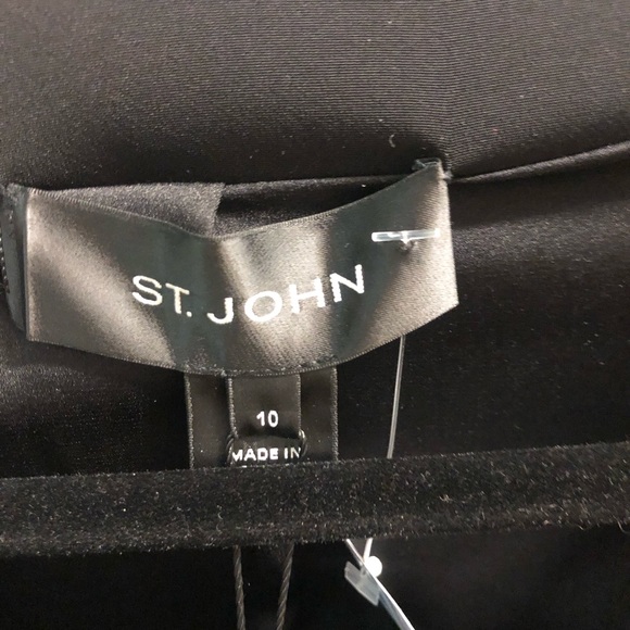 St John blazer NWT . - Picture 2 of 5